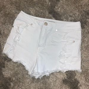 Refuge white distressed shorts